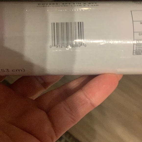 SCALAMADRE’ NUWALLPAPER, LEAPING CHEETAH. BUBBLEGUM PINK 5 ROLLS - Picture 4 of 15